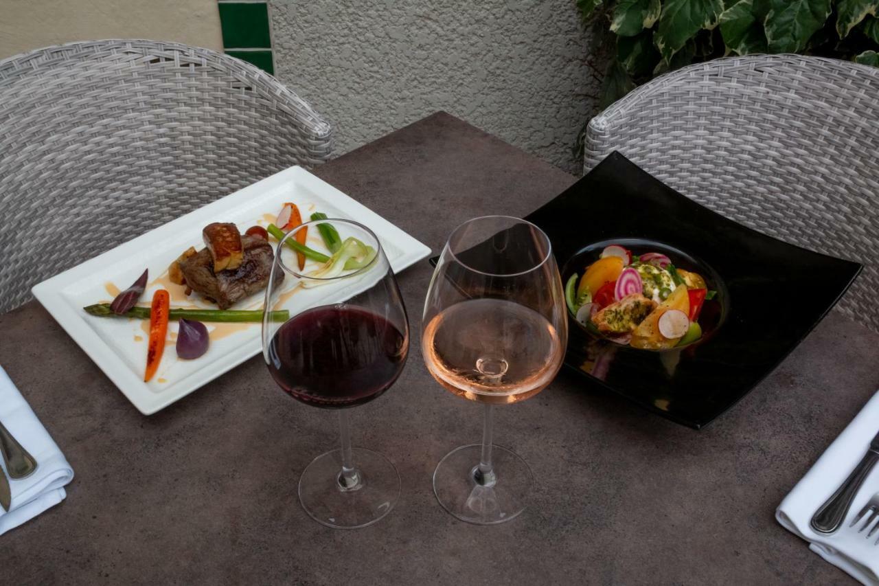 Logis Hotel Les II Mas - Perpignan Sud Cabestany Exterior foto